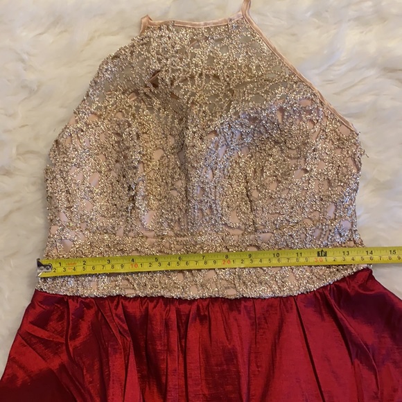 B. Smart red & gold dress. Size 7/8 - Picture 5 of 8